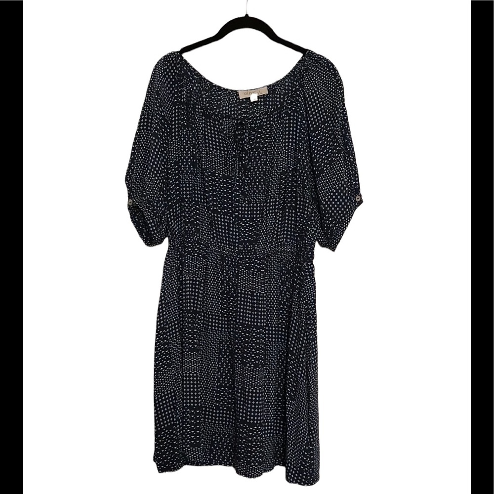 ANTHROPOLOGY’s Olive and Oak. Navy dress sz lg.
